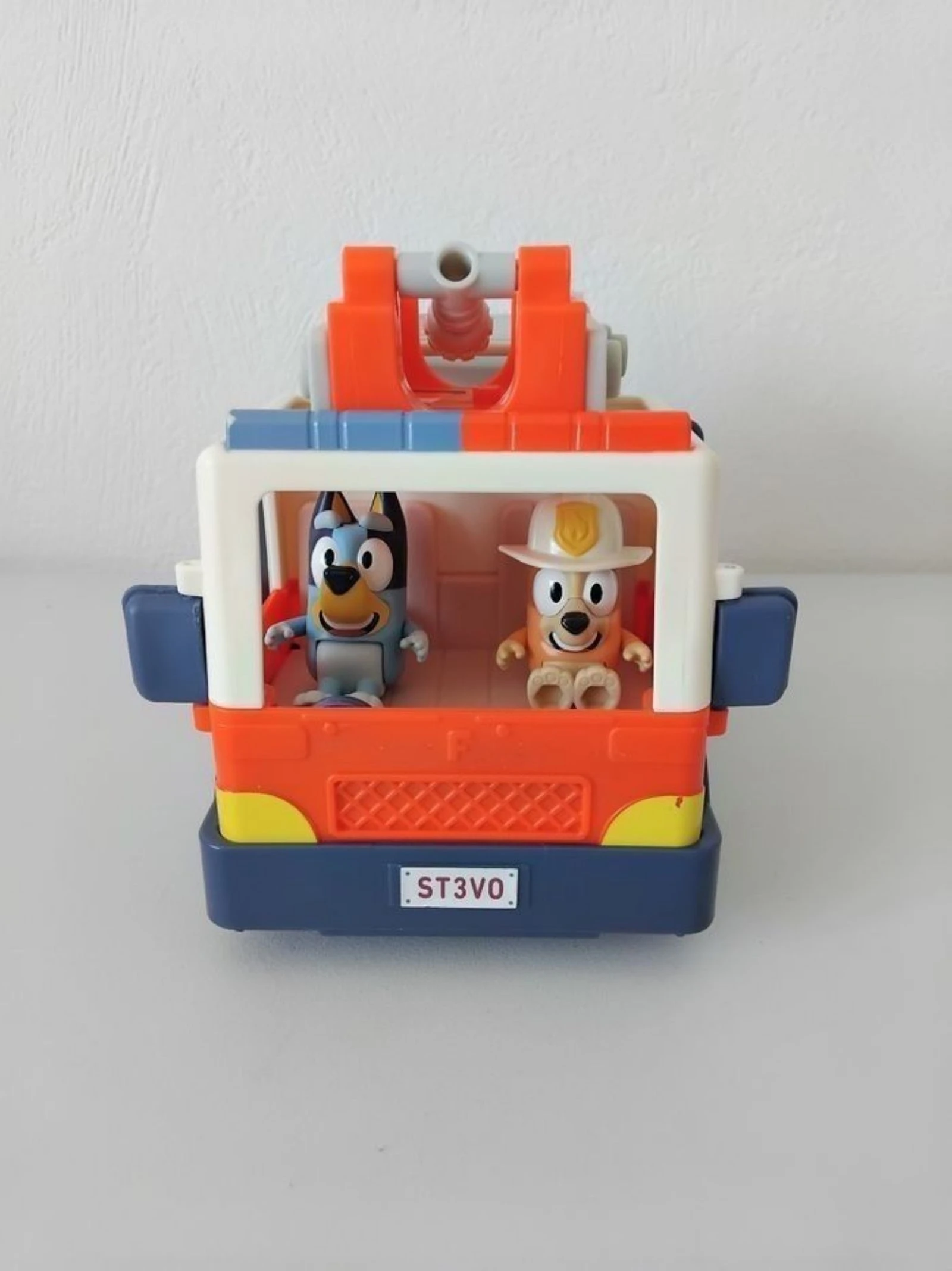 Bluey Camião de Bombeiros Figuras Completas – photo 2